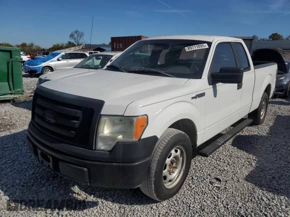 2010 Ford F-150 XL with VIN 1FTEX1C89AFA69051, listed as a Copart auction lot 89711095 with Not provided miles and Clean title. Bid and sale history available at DreamBid. Image 1.