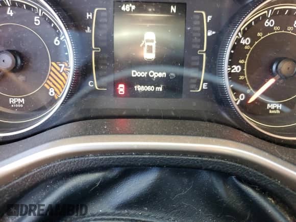 2014 Jeep Cherokee Latitude with VIN 1C4PJMCS8EW223312, listed as a Copart auction lot 82536455 with 198,060 mi miles and Clean title. Bid and sale history available at DreamBid. Image 9.