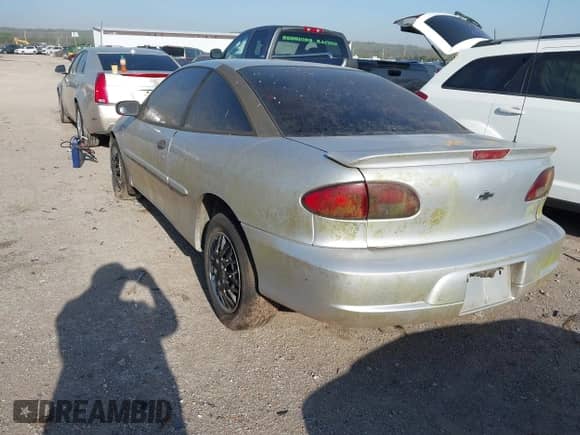 2000 Chevrolet Cavalier z VIN 1G1JC124XY7301050, wystawiony jako IAAI lot #41982074 z przebiegiem Nie podano mil oraz . Historia ofert i sprzedaży dostępna na DreamBid. Obrazek 3.