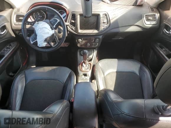 2019 Jeep Compass Trailhawk с VIN 3C4NJDDB1KT766623, выставлен на аукционе Copart как лот 70786875 с пробегом 82 223 миль миль и Списание • Salvage title. История ставок и продаж доступна на DreamBid. Изображение 8.
