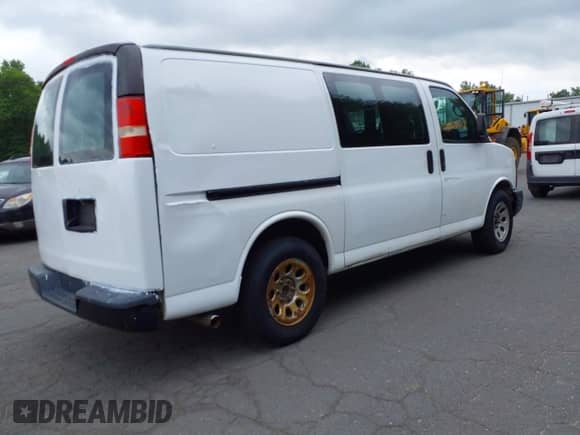 2013 Chevrolet Express Cargo with VIN 1GCSGAFX2D1162792, listed as a IAAI auction lot 42610323 with 199,876 mi miles and . Bid and sale history available at DreamBid. Image 4.