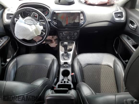 2020 Jeep Compass Latitude с VIN 3C4NJDBB2LT139241, выставлен на аукционе Copart как лот 63505005 с пробегом Не указан миль и Списание • Salvage title. История ставок и продаж доступна на DreamBid. Изображение 8.