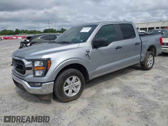 2023 Ford F-150 XL с VIN 1FTEW1C88PKD44315, выставлен на аукционе IAAI как лот 42950806 с пробегом Не указан миль и . История ставок и продаж доступна на DreamBid. Изображение 2.