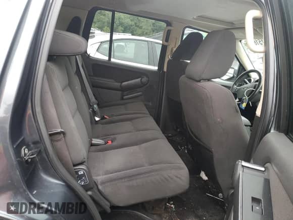 2010 Ford Explorer XLT z VIN 1FMEU7DE2AUA04971, wystawiony jako Copart lot #71516415 z przebiegiem 249 860 mil mil oraz Szkoda całkowita • Salvage title. Historia ofert i sprzedaży dostępna na DreamBid. Obrazek 11.