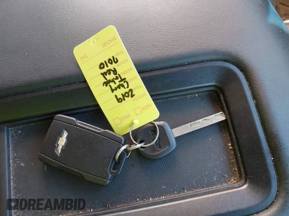 2019 Chevrolet Tahoe LS with VIN 1GNSKAKC1KR197010, listed as a IAAI auction lot 42718151 with 117,781 mi miles and . Bid and sale history available at DreamBid. Image 11.