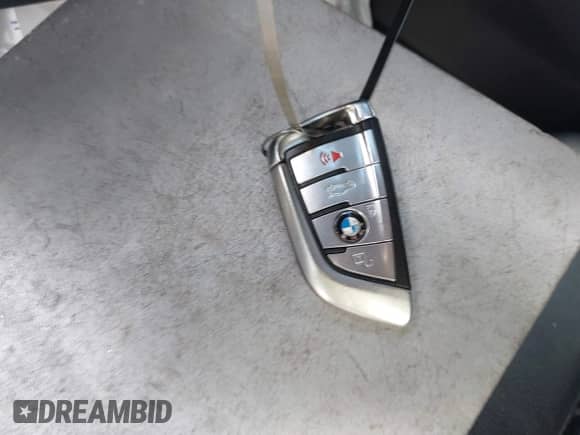 2019 BMW 5 Series 540i с VIN WBAJE5C53KWE66239, выставлен на аукционе IAAI как лот 43268272 с пробегом 88 612 миль миль и . История ставок и продаж доступна на DreamBid. Изображение 11.