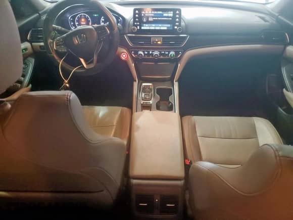 2019 Honda Accord EX-L with VIN 1HGCV2F51KA024013, listed as a Copart auction lot 70286295 with 133,903 mi miles and Salvage title. Bid and sale history available at DreamBid. Image 8.