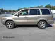 2006 Honda Pilot EX-L с VIN 5FNYF18546B016252, выставлен на аукционе IAAI как лот 43414474 с пробегом 162 166 миль миль и . История ставок и продаж доступна на DreamBid. Изображение 15.