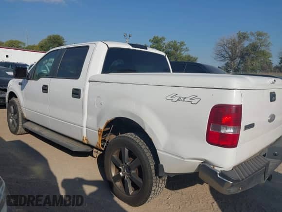2007 Ford F-150 XLT с VIN 1FTPW14V07KC28099, выставлен на аукционе IAAI как лот 43375713 с пробегом 190 918 миль миль и . История ставок и продаж доступна на DreamBid. Изображение 3.