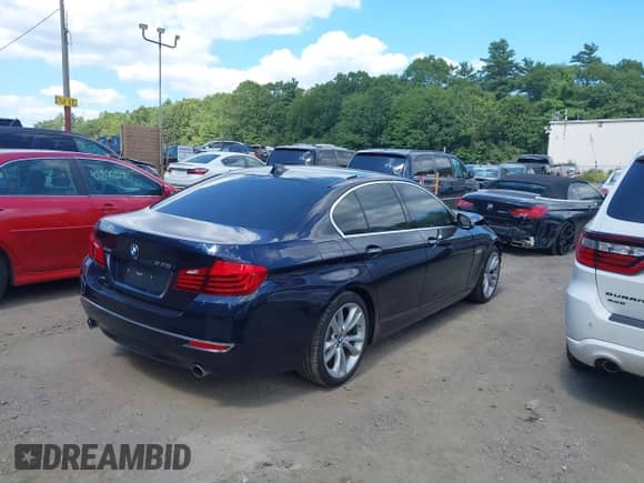 2016 BMW 5 Series 535i xDrive с VIN WBA5B3C5XGG256878, выставлен на аукционе IAAI как лот 42804336 с пробегом 85 439 миль миль и . История ставок и продаж доступна на DreamBid. Изображение 4.