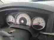 2005 Dodge Dakota SLT z VIN 1D7HW48K85S226691, wystawiony jako Copart lot #59007185 z przebiegiem Nie podano mil oraz Czysty tytuł • Clean title. Historia ofert i sprzedaży dostępna na DreamBid. Obrazek 9.