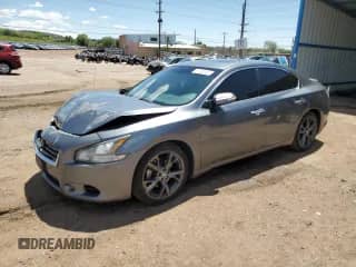 2014 Nissan Maxima SV z VIN 1N4AA5AP5EC914248, wystawiony jako Copart lot #57166445 z przebiegiem 71 808 mil mil oraz Szkoda całkowita • Salvage title. Historia ofert i sprzedaży dostępna na DreamBid. Obrazek 1.