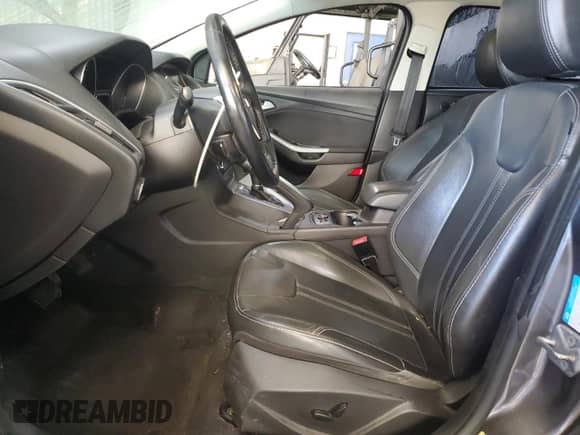 2014 Ford Focus Titanium with VIN 1FADP3J21EL121002, listed as a Copart auction lot 84613095 with 158,959 mi miles and Salvage title. Bid and sale history available at DreamBid. Image 7.