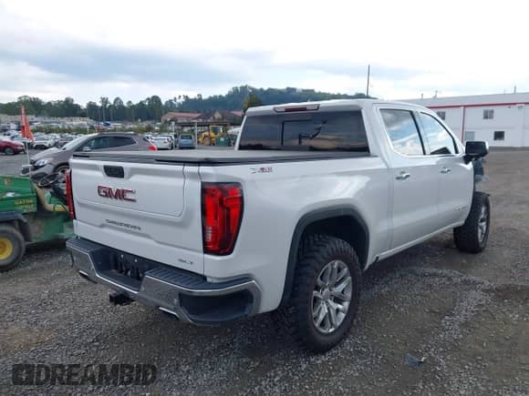2020 GMC Sierra 1500 SLT с VIN 3GTU9DEDXLG343649, выставлен на аукционе IAAI как лот 43272304 с пробегом 126 335 миль миль и . История ставок и продаж доступна на DreamBid. Изображение 4.