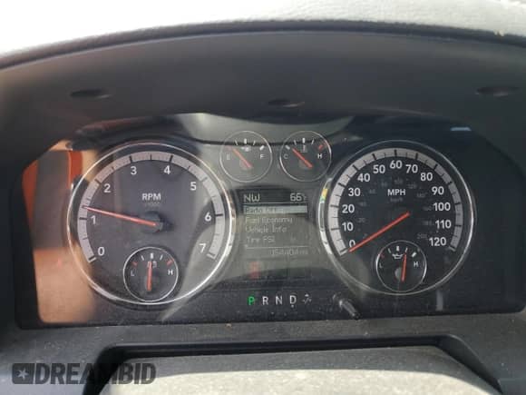 2010 Dodge 1500 SLT z VIN 1D7RV1CTXAS165523, wystawiony jako Copart lot #56001795 z przebiegiem 154 404 mil mil oraz Szkoda całkowita • Salvage title. Historia ofert i sprzedaży dostępna na DreamBid. Obrazek 9.