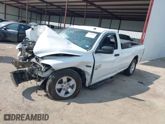 2022 Ram 1500 Tradesman с VIN 3C6JR6DT4NG239661, выставлен на аукционе IAAI как лот 43252469 с пробегом Не указан миль и . История ставок и продаж доступна на DreamBid. Изображение 2.
