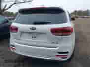 2018 Kia Sorento SX с VIN 5XYPKDA51JG405998, выставлен на аукционе IAAI как лот 41837641 с пробегом 138 909 миль миль и . История ставок и продаж доступна на DreamBid. Изображение 17.