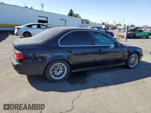 2003 BMW 5 Series 530i with VIN WBADT53463CE94338, listed as a Copart auction lot 66219965 with 202,481 mi miles and Salvage title. Bid and sale history available at DreamBid. Image 3.