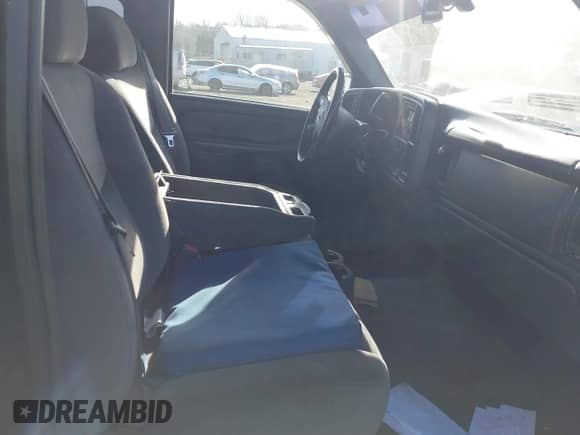 2005 GMC Sierra 1500 SLE with VIN 2GTEK13T151171069, listed as a IAAI auction lot 41803165 with 191,543 mi miles and . Bid and sale history available at DreamBid. Image 5.