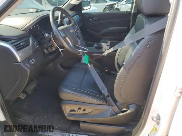 2019 Chevrolet Suburban LT с VIN 1GNSCHKC2KR289779, выставлен на аукционе Copart как лот 69132805 с пробегом 98 965 миль миль и Списание • Salvage title. История ставок и продаж доступна на DreamBid. Изображение 7.