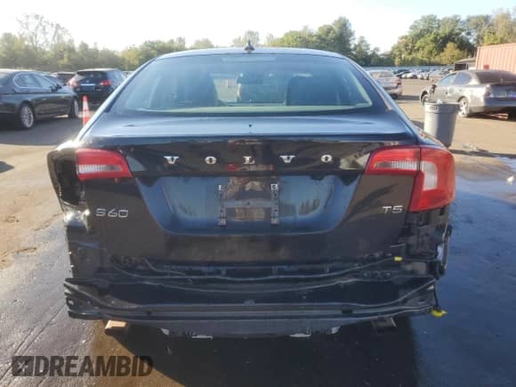 2014 Volvo S60 T5 с VIN YV1612FS8E2285256, выставлен на аукционе Copart как лот 84628425 с пробегом 167 801 миль миль и Списание • Salvage title. История ставок и продаж доступна на DreamBid. Изображение 6.