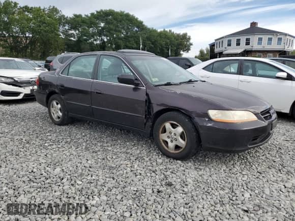 1999 Honda Accord EX с VIN 1HGCG1659XA063931, выставлен на аукционе Copart как лот 69042455 с пробегом 212 876 миль миль и Чистый • Clean title. История ставок и продаж доступна на DreamBid. Изображение 4.