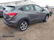 2019 Honda HR-V LX z VIN 3CZRU6H38KG725044, wystawiony jako IAAI lot #42005571 z przebiegiem 45 500 mil mil oraz . Historia ofert i sprzedaży dostępna na DreamBid. Obrazek 4.