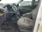 2017 Hyundai Santa Fe SE Ultimate с VIN KM8SR4HF5HU236240, выставлен на аукционе Copart как лот 65400155 с пробегом 125 259 миль миль и Списание • Salvage title. История ставок и продаж доступна на DreamBid. Изображение 7.