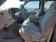 2000 Chevrolet Silverado 2500 с VIN 1GCGC23R8YF414759, выставлен на аукционе Copart как лот 66645665 с пробегом 200 745 миль миль и Списание • Salvage title. История ставок и продаж доступна на DreamBid. Изображение 7.