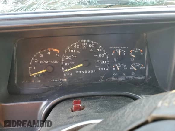 1995 GMC Sierra 1500 z VIN 2GTEC19K1S1516317, wystawiony jako Copart lot #47131915 z przebiegiem 179 373 mil mil oraz Nie do naprawy • Non repairable. Historia ofert i sprzedaży dostępna na DreamBid. Obrazek 9.