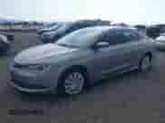 2015 Chrysler 200 LX с VIN 1C3CCCFB1FN717554, выставлен на аукционе IAAI как лот 43089594 с пробегом 52 390 миль миль и . История ставок и продаж доступна на DreamBid. Изображение 2.