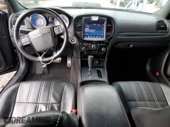 2014 Chrysler 300 S with VIN 2C3CCAGTXEH222448, listed as a Copart auction lot 44384355 with 200,981 mi miles and Clean title. Bid and sale history available at DreamBid. Image 8.