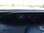 2018 Toyota Prius Plus z VIN JTDKARFP9J3078890, wystawiony jako IAAI lot #42617146 z przebiegiem 59 270 mil mil oraz . Historia ofert i sprzedaży dostępna na DreamBid. Obrazek 7.