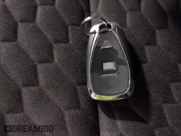 2019 Chevrolet Equinox LT с VIN 2GNAXTEV6K6216040, выставлен на аукционе IAAI как лот 43061056 с пробегом 72 326 миль миль и . История ставок и продаж доступна на DreamBid. Изображение 11.