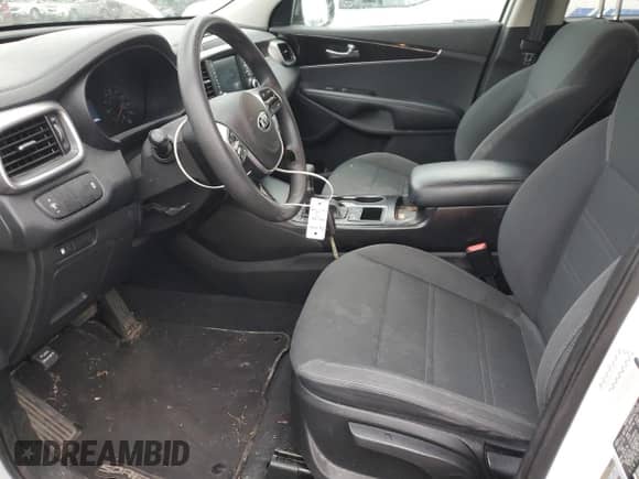 2020 Kia Sorento LX с VIN 5XYPG4A57LG681249, выставлен на аукционе Copart как лот 69971205 с пробегом 80 054 миль миль и На запчасти • Non repairable. История ставок и продаж доступна на DreamBid. Изображение 7.