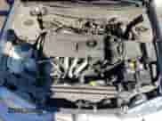 2002 Chevrolet Prizm z VIN 1Y1SK52852Z412041, wystawiony jako Copart lot #44931615 z przebiegiem 93 213 mil mil oraz Szkoda całkowita • Salvage title. Historia ofert i sprzedaży dostępna na DreamBid. Obrazek 11.