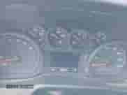 2020 Chevrolet Silverado 1500 Custom z VIN 1GCPWBEK0LZ157613, wystawiony jako IAAI lot #43247346 z przebiegiem 155 094 mil mil oraz . Historia ofert i sprzedaży dostępna na DreamBid. Obrazek 7.