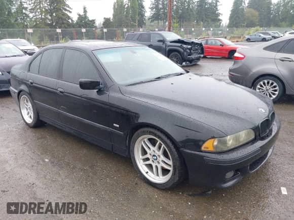 2000 BMW 5 Series 540i с VIN WBADN5342YGC93529, выставлен на аукционе IAAI как лот 42932061 с пробегом 172 697 миль миль и . История ставок и продаж доступна на DreamBid. Изображение 1.