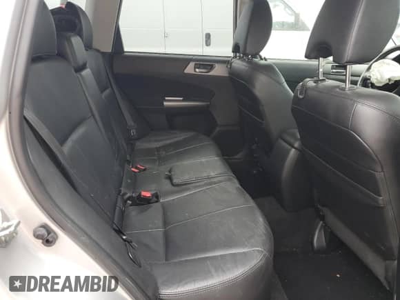 2011 Subaru Forester X Limited z VIN JF2SHBEC8BH748758, wystawiony jako Copart lot #85281055 z przebiegiem 134 632 mil mil oraz Szkoda całkowita • Salvage title. Historia ofert i sprzedaży dostępna na DreamBid. Obrazek 11.