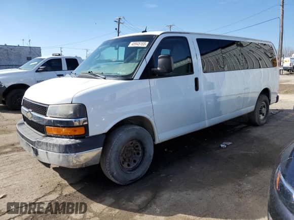 2014 Chevrolet Express Passenger LT с VIN 1GAZG1FA8E1139361, выставлен на аукционе Copart как лот 45945155 с пробегом 241 226 миль миль и Чистый • Clean title. История ставок и продаж доступна на DreamBid. Изображение 1.