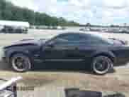 2007 Ford Mustang GT Deluxe z VIN 1ZVHT82H675250977, wystawiony jako IAAI lot #43314696 z przebiegiem 152 490 mil mil oraz . Historia ofert i sprzedaży dostępna na DreamBid. Obrazek 14.