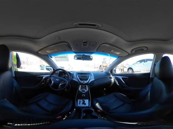 2011 Hyundai Elantra Limited z VIN KMHDH4AE6BU158359, wystawiony jako IAAI lot #41848259 z przebiegiem 126 505 mil mil oraz . Historia ofert i sprzedaży dostępna na DreamBid. Obrazek 18.