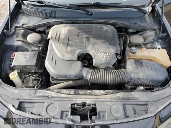 2018 Chrysler 300 S с VIN 2C3CCAGG0JH141620, выставлен на аукционе Copart как лот 70351505 с пробегом 142 917 миль миль и Списание • Salvage title. История ставок и продаж доступна на DreamBid. Изображение 11.