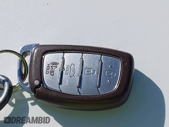 2015 Hyundai Sonata Sport z VIN 5NPE34AF4FH153984, wystawiony jako IAAI lot #43444521 z przebiegiem 124 295 mil mil oraz . Historia ofert i sprzedaży dostępna na DreamBid. Obrazek 11.