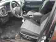 2023 Toyota Tacoma SR5 z VIN 3TYDZ5BN6PT037126, wystawiony jako Copart lot #71999225 z przebiegiem 53 573 mil mil oraz Szkoda całkowita • Salvage title. Historia ofert i sprzedaży dostępna na DreamBid. Obrazek 7.