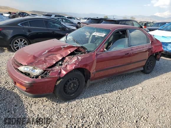 1995 Honda Accord LX with VIN 1HGCD5631SA126396, listed as a Copart auction lot 64218685 with 113,279 mi miles and Non repairable. Bid and sale history available at DreamBid. Image 1.