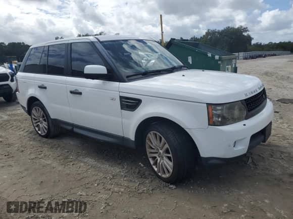 2011 Land Rover Range Rover Sport HSE Lux with VIN SALSK2D47BA263524, listed as a Copart auction lot 86086505 with 248,377 mi miles and Salvage title. Bid and sale history available at DreamBid. Image 4.