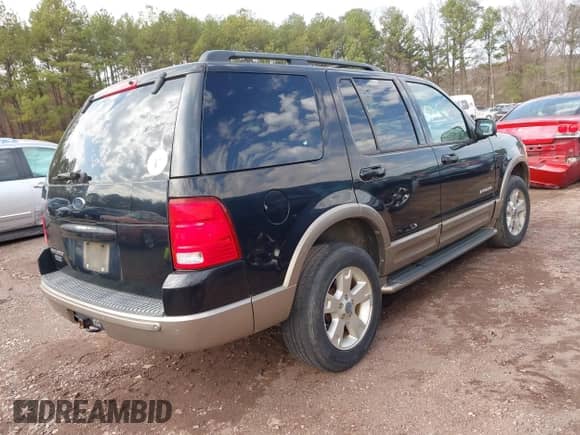2004 Ford Explorer Eddie Bauer with VIN 1FMZU64K84UB60759, listed as a IAAI auction lot 41566842 with 224,831 mi miles and . Bid and sale history available at DreamBid. Image 4.