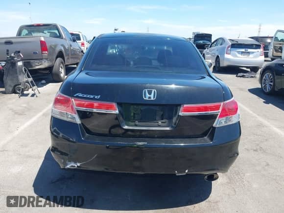 2012 Honda Accord EX z VIN 1HGCP2F71CA069885, wystawiony jako IAAI lot #43035184 z przebiegiem 159 771 mil mil oraz . Historia ofert i sprzedaży dostępna na DreamBid. Obrazek 16.