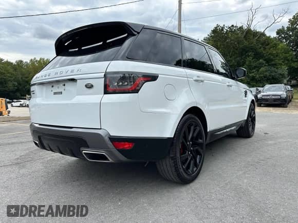 2019 Land Rover Range Rover Sport HSE with VIN SALWR2RV7KA825033, listed as a Copart auction lot 71174335 with 84,270 mi miles and Clean title. Bid and sale history available at DreamBid. Image 3.